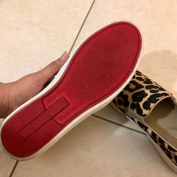 Michael Kors leopard print slip on’s Size 7. - Picture 5 of 5